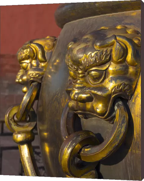 China, Beijing, Forbidden City, Hall of Supreme Harmony, Water Vat detail