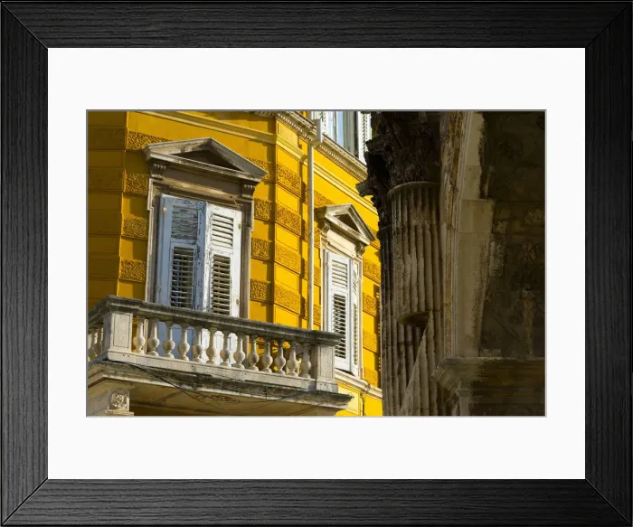 Framed Print : Croatia, Istria, Pula, Triumphal Arch of Sergius (Slavoluk Sergijevaca)
