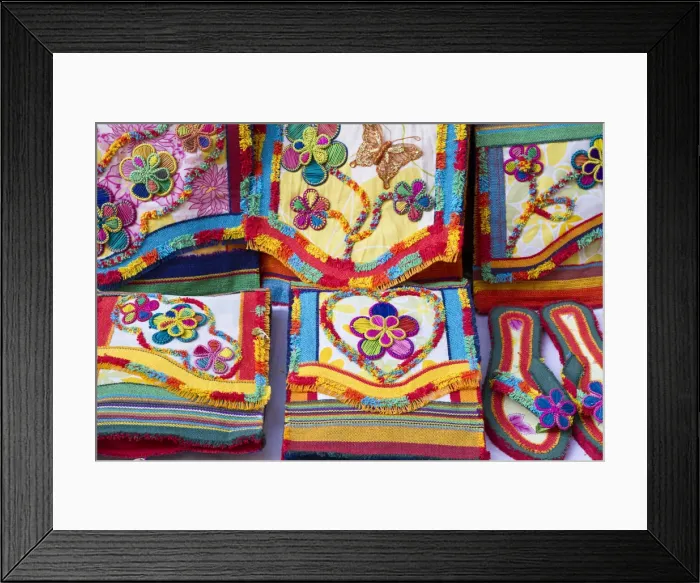 Framed Print : Colombia, Bolivar, Cartagena De Indias, Old walled city, Crafts for sale Framed Print : Colombia, Bolivar, Cartagena De Indias, Old walled city, Crafts for sale