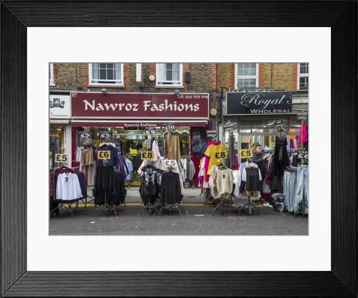 Framed Print : Petticoat Lane market, East End, London, England, UK Framed Print : Petticoat Lane market, East End, London, England, UK