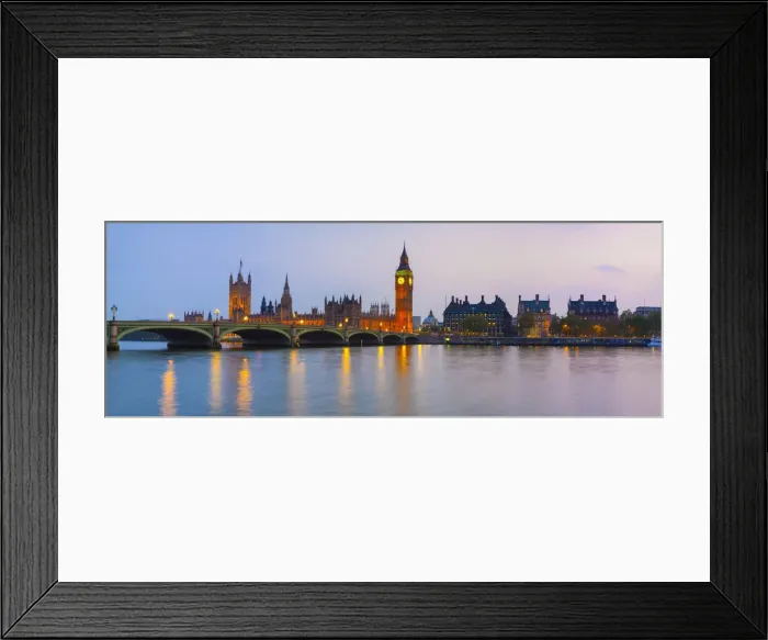 Framed Print : The Houses of Parliament & The River Thames illuminated at dusk Framed Print : The Houses of Parliament & The River Thames illuminated at dusk