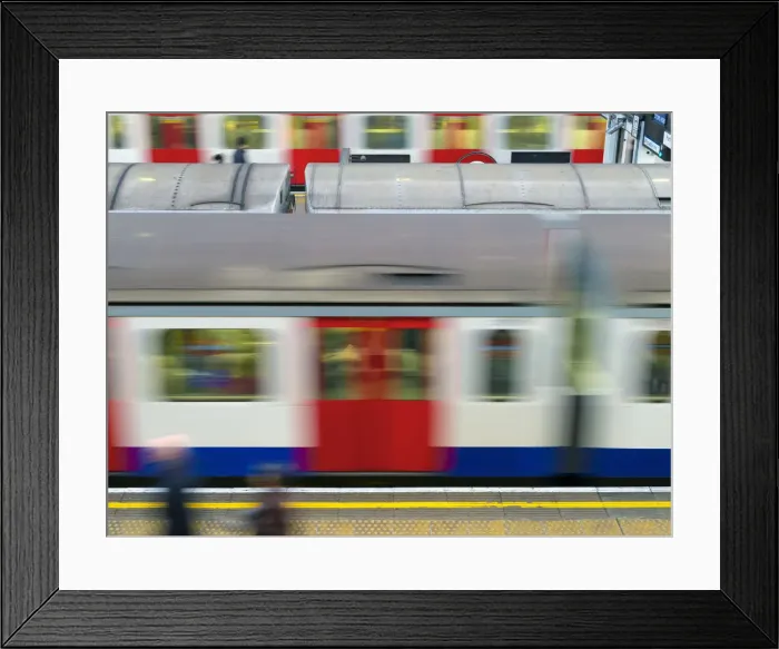Framed Print : UK, England, London, Earls Court Underground Station Framed Print : UK, England, London, Earls Court Underground Station