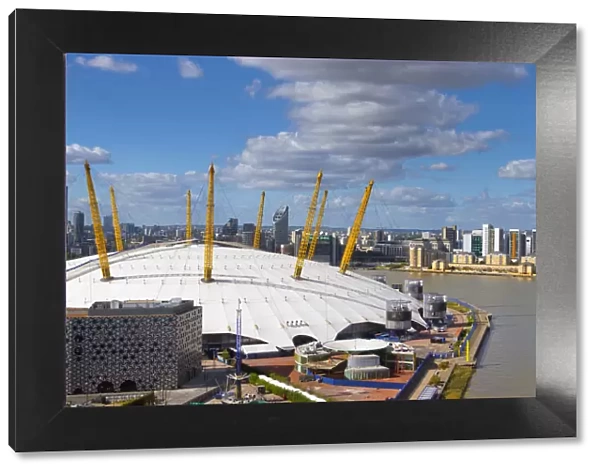 UK, England, London, River Thames, O2 Arena (formerly Millennium Dome) and Canary