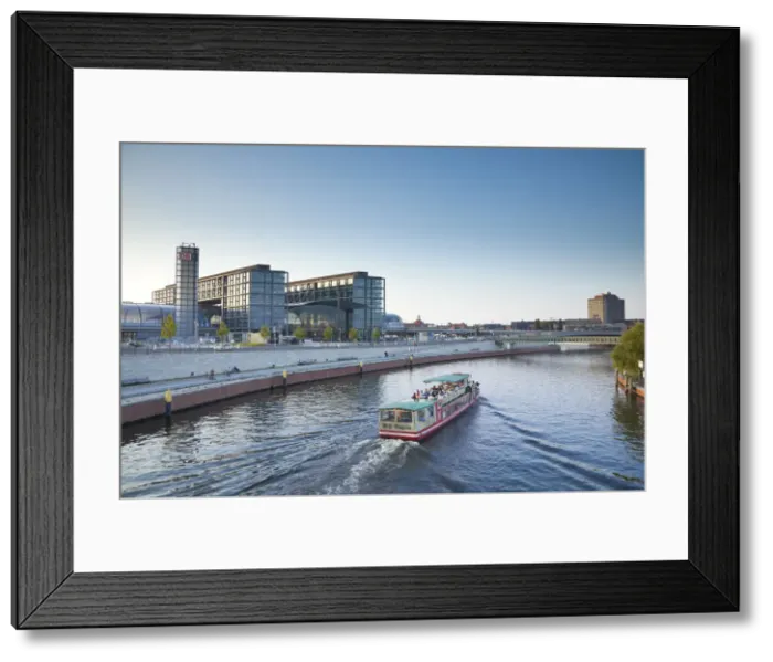 Framed Print : Hauptbahnhof (Main railway station) and River Spree, Berlin, Germany Framed Print : Hauptbahnhof (Main railway station) and River Spree, Berlin, Germany
