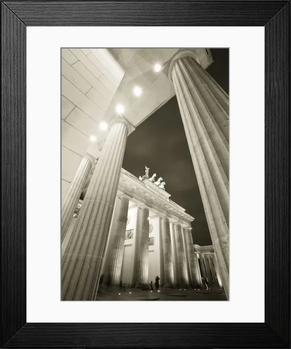 Framed Print : Brandenburg Gate, Berlin, Germany Framed Print : Brandenburg Gate, Berlin, Germany