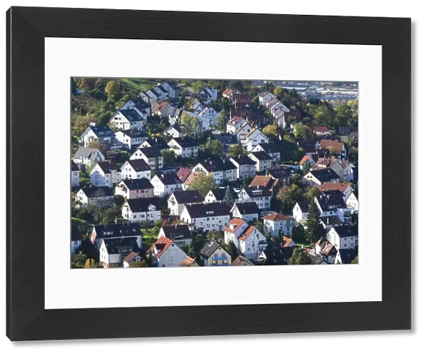 Germany, Baden-Wurttemburg, Stuttgart-Uhlbach, elevated village view in the fall