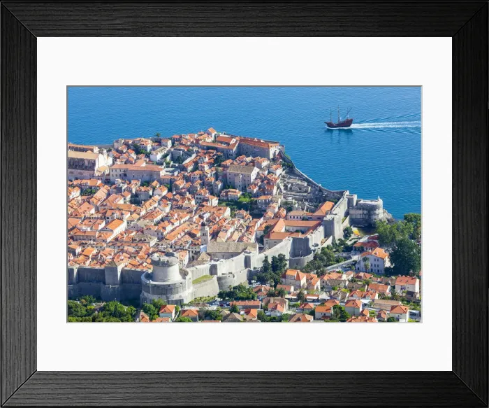Framed Print : Elevated view over Stari Grad (Old Town), Dubrovnik, Dalmatia, Croatia Framed Print : Elevated view over Stari Grad (Old Town), Dubrovnik, Dalmatia, Croatia