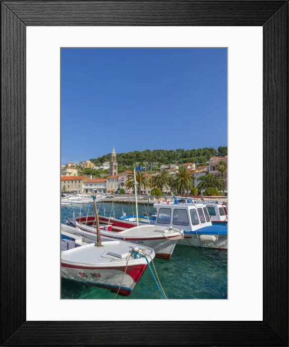 Framed Print : Hvar Town and Harbour, Hvar, Dalmatian Coast, Croatia, Europe Framed Print : Hvar Town and Harbour, Hvar, Dalmatian Coast, Croatia, Europe
