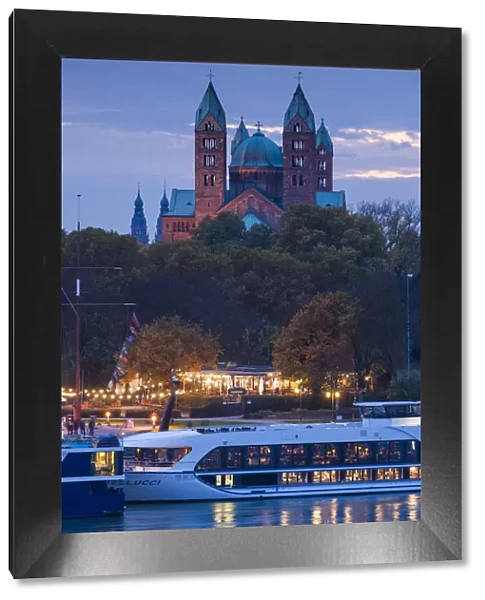 Germany, Rheinland-Pfalz, Speyer, Dom cathedral, from Rhein River, dusk