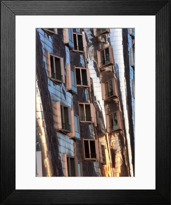 Framed Print : The Neuer Zollhof building by Frank Gehry at the Medienhafen or Media Harbour, Dusseldorf Framed Print : The Neuer Zollhof building by Frank Gehry at the Medienhafen or Media Harbour, Dusseldorf
