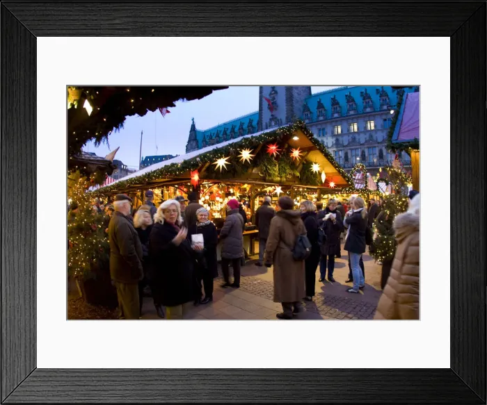 Framed Print : Christmas Market, Rathaus, Hamburg, State of Hamburg, Germany Framed Print : Christmas Market, Rathaus, Hamburg, State of Hamburg, Germany