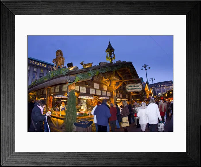 Framed Print : Christmas Market outside Rathaus, Hamburg, State of Hamburg, Germany