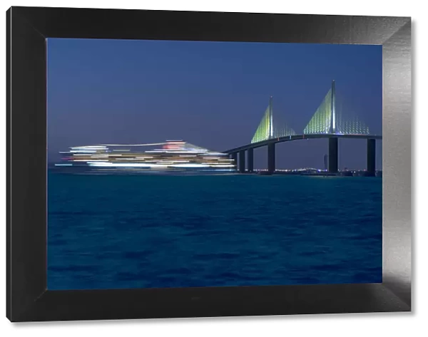 Sunshine Skyway Bridge, Cruise Ship, Tampa Bay, Gulf of Mexico, Saint Petersburg, Florida