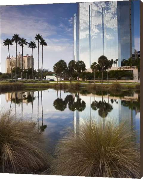 USA, Florida, Sarasota, skyline and One Sarasota Tower building
