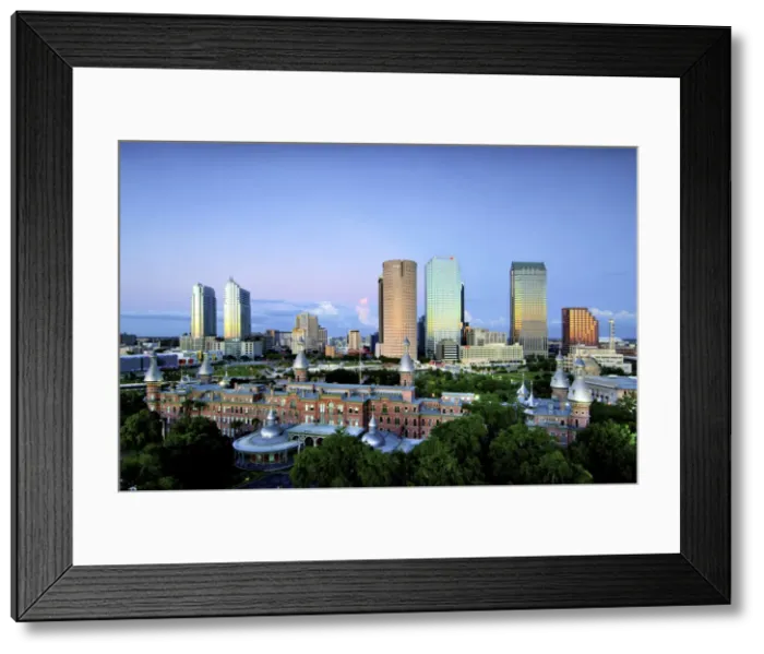 Framed Print : Tampa, Florida, Downtown Skyline, Foreground Is The Historic Plant Hall Of The University Framed Print : Tampa, Florida, Downtown Skyline, Foreground Is The Historic Plant Hall Of The University