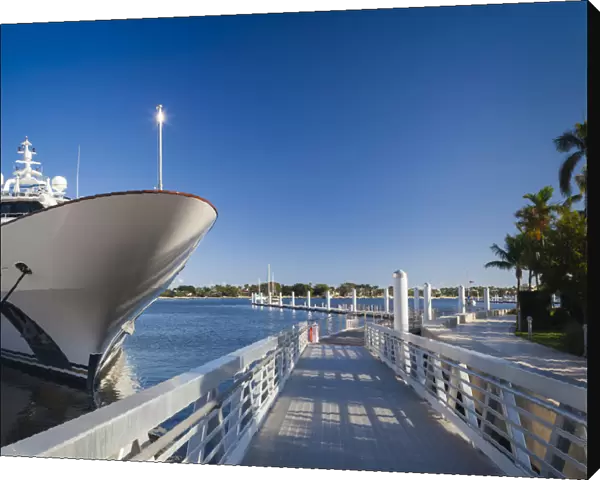 USA, Florida, West Palm Beach, Palm Harbor Marina, yacht