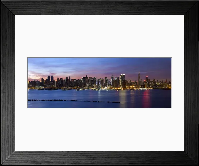 Framed Print : USA, New York City, Manhattan, Midtown across Hudson River Framed Print : USA, New York City, Manhattan, Midtown across Hudson River