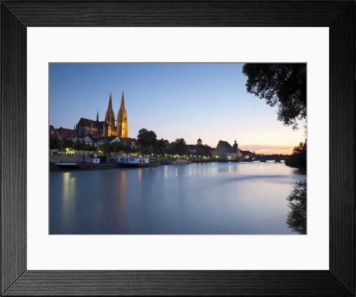 Framed Print : Dom St. Peter cathedral and the River Danube, Regensburg, Germany