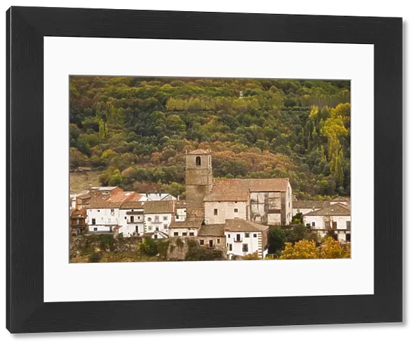 Spain, Castilla y Leon Region, Salamanca Province, Bejar, elevated town and church view