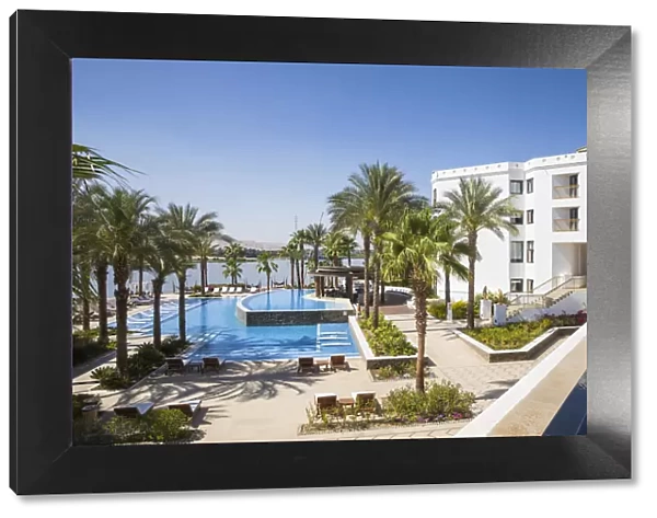 Egypt, Luxor, Swimmng pool at Hilton Luxor Resort & Spa