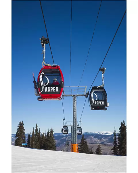 USA, Colorado, Aspen, Aspen Mountain Ski Area, Silver Queen Gondola