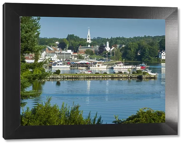 USA, Maine, Damariscotta, town view