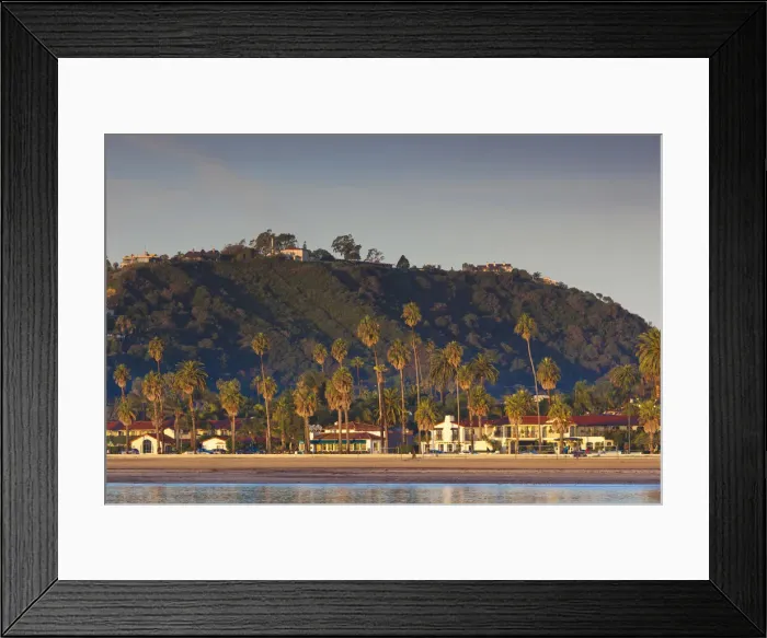 Framed Print : USA, California, Southern California, Santa Barbara, Cabrillo Boulevard, sunrise Framed Print : USA, California, Southern California, Santa Barbara, Cabrillo Boulevard, sunrise