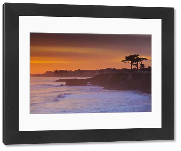 USA, California, Central Coast, Santa Cruz, sunset view of West Cliff Drive
