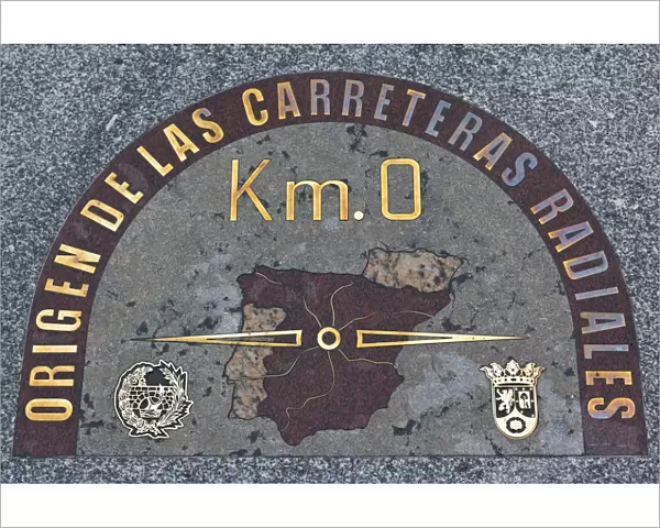 Spain, Madrid, Centro Area, Puerta del Sol, Kilometro Zero, kilometer marker for the