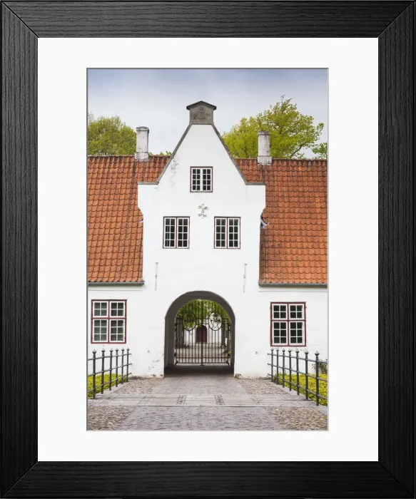 Framed Print : Denmark, Jutland, Mogeltonder, Schackenborg Slot Castle gatehouse Framed Print : Denmark, Jutland, Mogeltonder, Schackenborg Slot Castle gatehouse