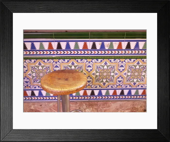 Framed Print : Bar in La Boqueria Market, Barcelona, Spain Framed Print : Bar in La Boqueria Market, Barcelona, Spain