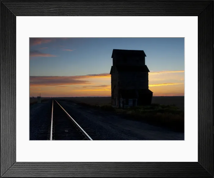 Framed Print : USA, Kansas, Edwards County, Ardell, Gano Grain Elevator, Built In 1915 - Santa Fe Framed Print : USA, Kansas, Edwards County, Ardell, Gano Grain Elevator, Built In 1915 - Santa Fe