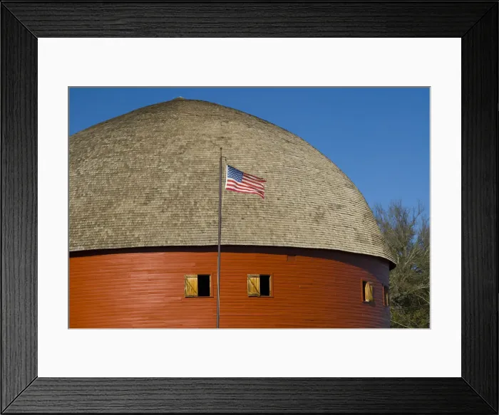 Framed Print : USA, Oklahoma, Route 66, Arcadia, The Arcadia Round Barn (1898) Framed Print : USA, Oklahoma, Route 66, Arcadia, The Arcadia Round Barn (1898)