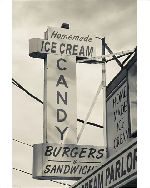 USA, New Jersey, Bloomfield, Holstens Ice Cream Parlor, final location used for the