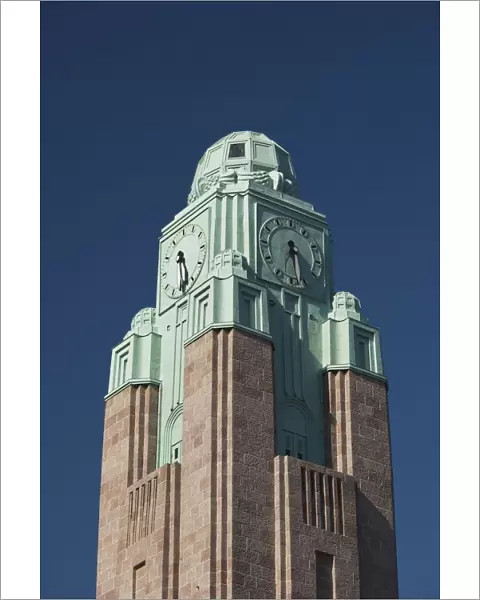 Finland, Helsinki, Rautatieasema, Helsinki Railroad Station, b. 1914, tower, daytime