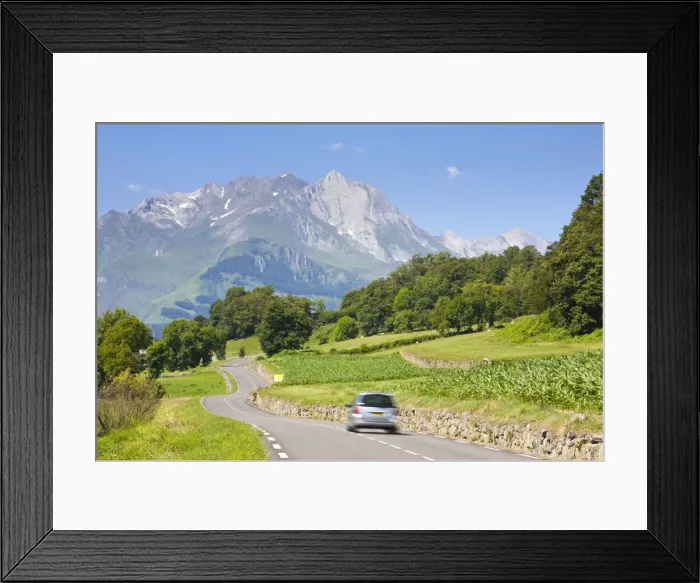 Framed Print : Road, Grange sous la neige, Midi-Pyrenees, France Framed Print : Road, Grange sous la neige, Midi-Pyrenees, France