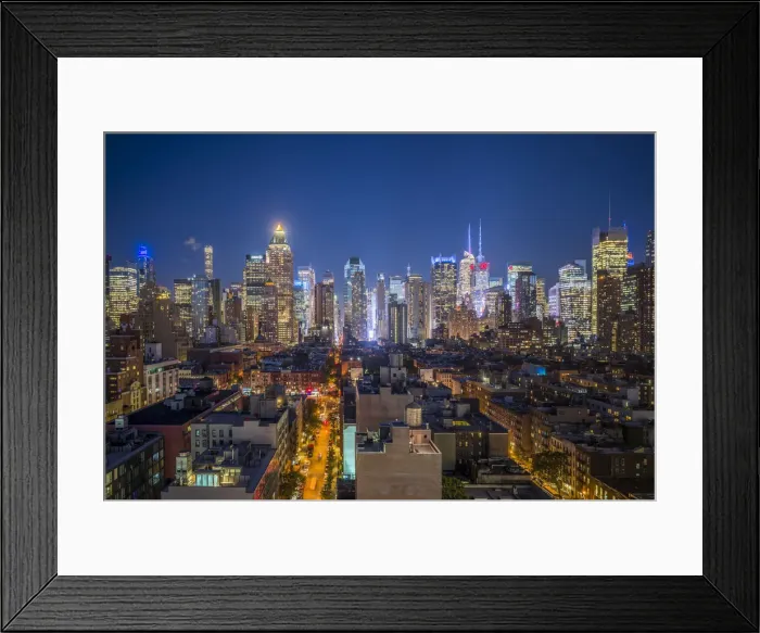 Framed Print : USA, New York, New York City, Mid-Town Manhattan, elevated city skyline from the west Framed Print : USA, New York, New York City, Mid-Town Manhattan, elevated city skyline from the west