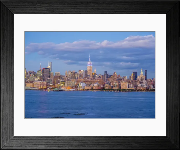 Framed Print : USA, New York, Manhattan, Midtown Manhattan and Empire State Building across Hudson River Framed Print : USA, New York, Manhattan, Midtown Manhattan and Empire State Building across Hudson River