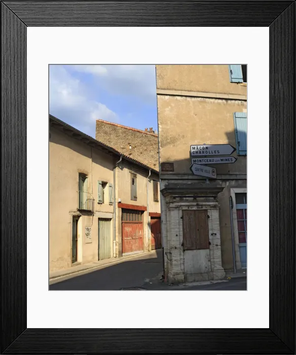 Framed Print : Issoire, Auvergne, France Framed Print : Issoire, Auvergne, France