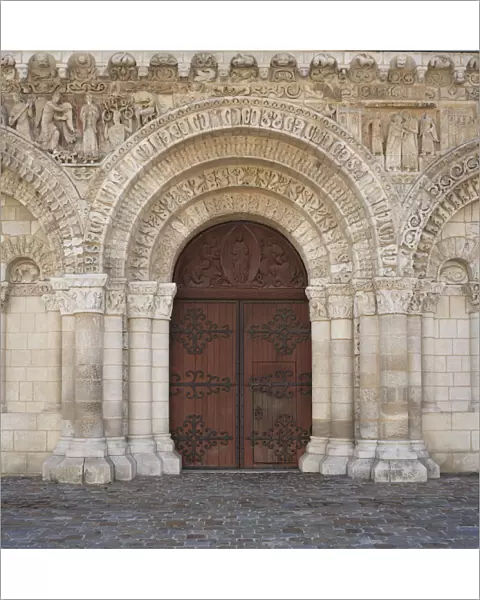 Portal of the cathedral Notre-Dame la Grande, Poitiers, Poitou-Charantes, France