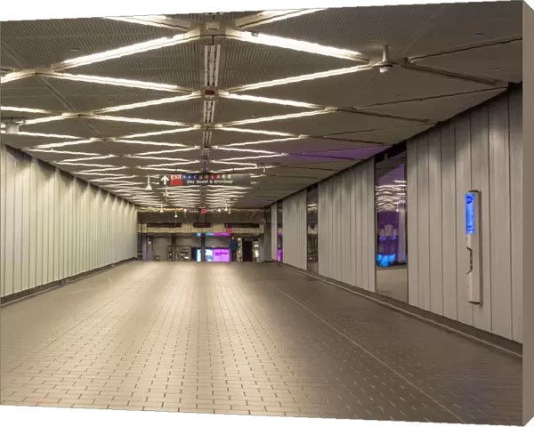 USA, New York, Lower Manhattan, Subway Station