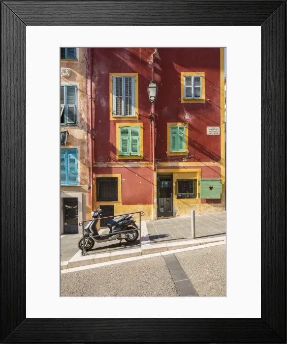 Framed Print : Old Town (Vieille Ville), Nice, Alpes-Maritimes, Provence-Alpes-Cote D Azur Framed Print : Old Town (Vieille Ville), Nice, Alpes-Maritimes, Provence-Alpes-Cote D Azur