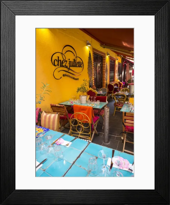 Framed Print : Restaurants in Place Rossetti, Old Town (Vieille Ville), Nice, Alpes-Maritimes Framed Print : Restaurants in Place Rossetti, Old Town (Vieille Ville), Nice, Alpes-Maritimes