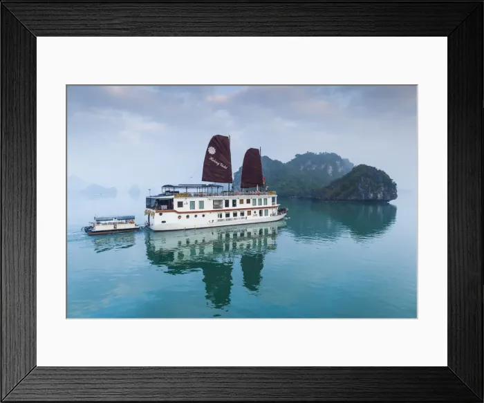 Framed Print : Vietnam, Halong Bay, tourist boats, dawn Framed Print : Vietnam, Halong Bay, tourist boats, dawn