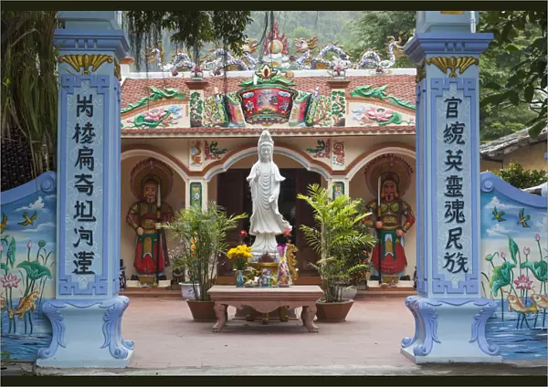 Vietnam, Cat Ba Island, Cat Ba Town, town temple detail