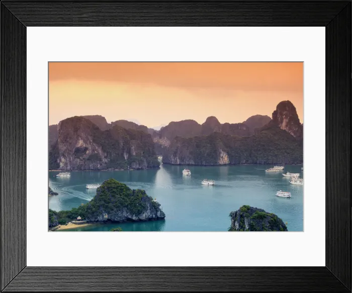 Framed Print : Vietnam, Halong Bay Framed Print : Vietnam, Halong Bay