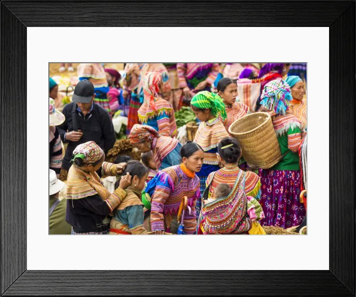 Framed Print : Flower Hmong tribes people at market, nr Bac Ha, nr Sapa, Vietnam Framed Print : Flower Hmong tribes people at market, nr Bac Ha, nr Sapa, Vietnam