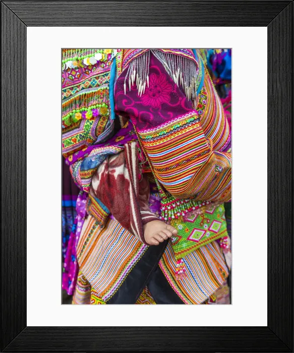 Framed Print : Flower Hmong, baby on mothers back, Bac Ha, Vietnam Framed Print : Flower Hmong, baby on mothers back, Bac Ha, Vietnam