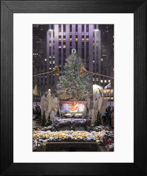 Framed Print : Usa, New York City, Manhattan, Midtown, Rockefeller Center and Ice Rink Framed Print : Usa, New York City, Manhattan, Midtown, Rockefeller Center and Ice Rink