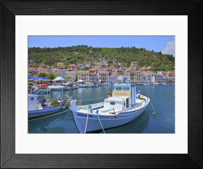 Framed Print : The Harbour at Gytheio, Mani Peninsula, The Peloponnese, Greece, Southern Europe Framed Print : The Harbour at Gytheio, Mani Peninsula, The Peloponnese, Greece, Southern Europe